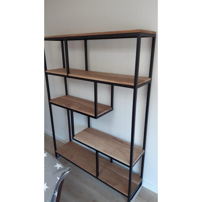 Estante “Perfil Retail”